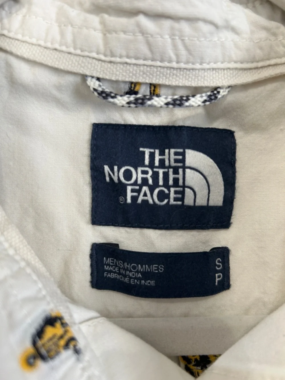 North Face 100% Cotton button-down with Hockey men